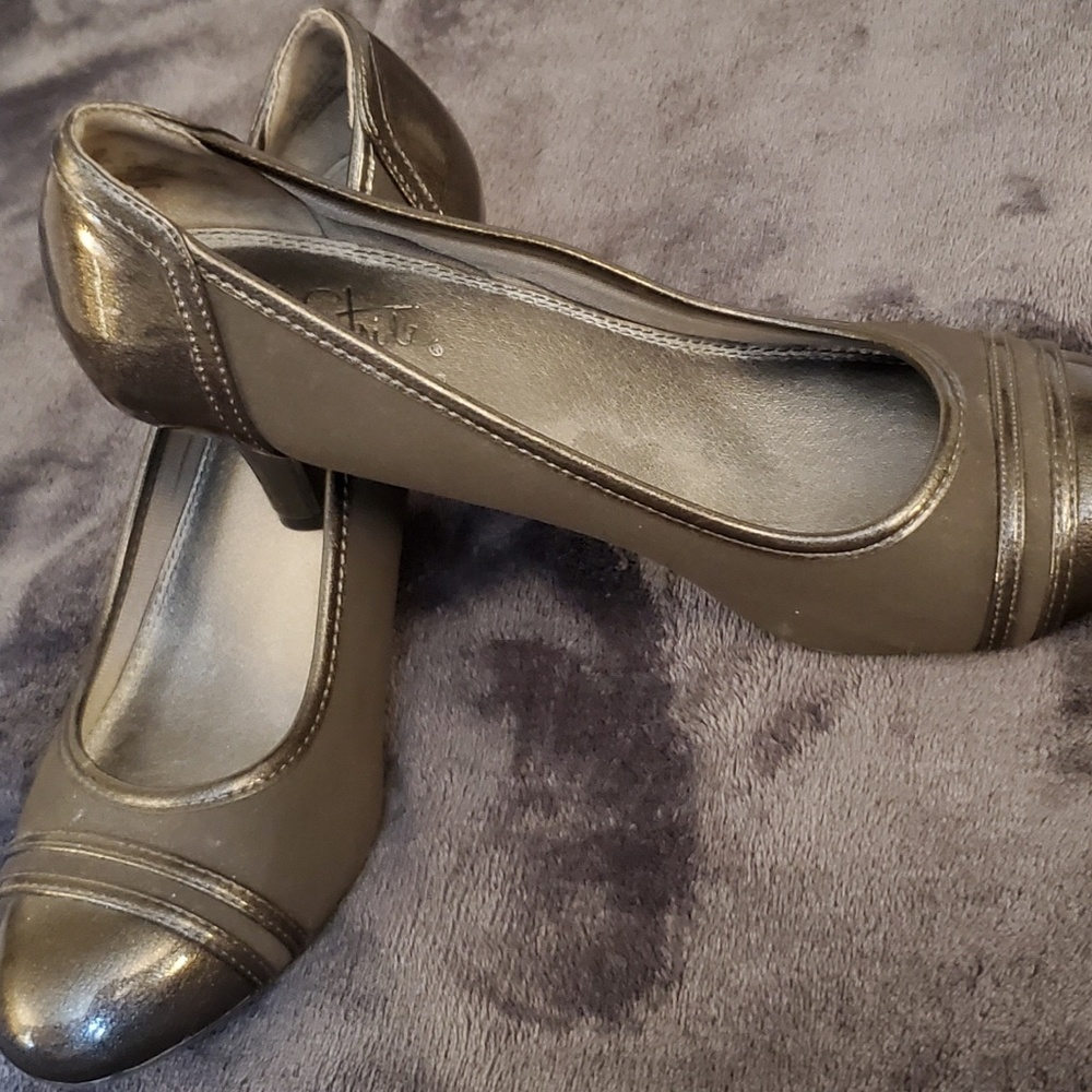 Nice pewter heels